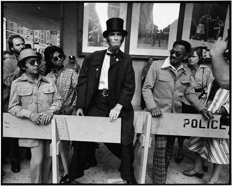 1976 Democratic Convention, NY

  : OLD GLORY-Patriotism & Dissent 1966-2008 : LINN SAGE | Photography Editorial and Fine Art, New York, N.Y., Maine